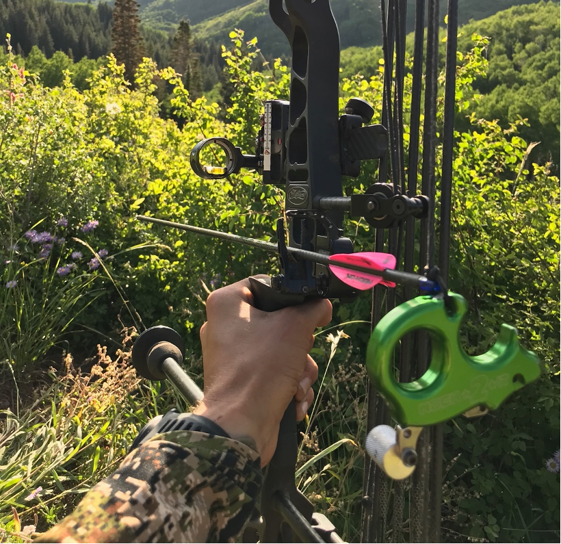 The Advantages of a Thumb Release - Bowhunter